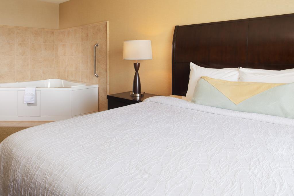 Hilton Garden Inn Omaha East/Council Bluffs Bagian luar foto