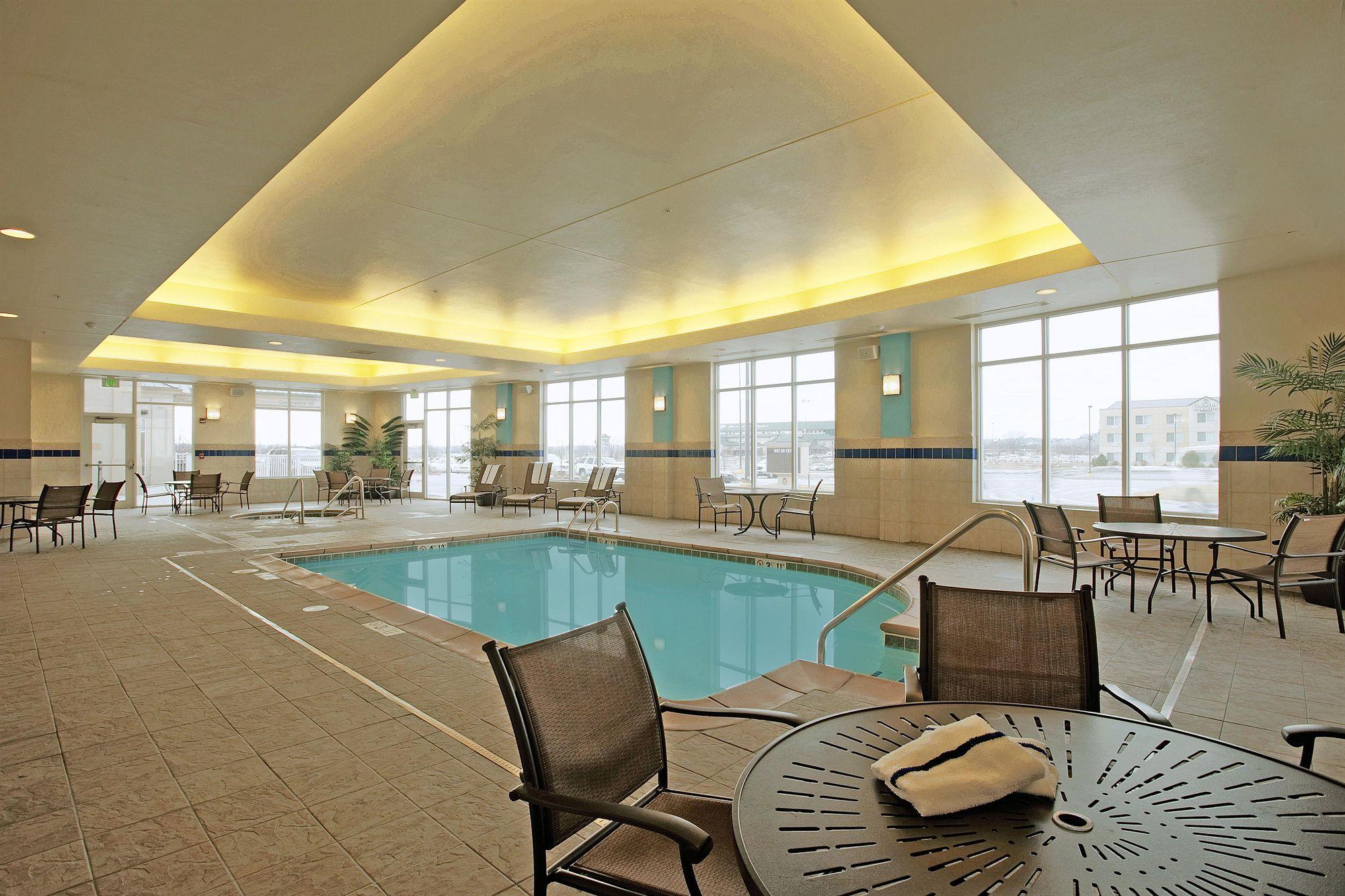 Hilton Garden Inn Omaha East/Council Bluffs Bagian luar foto