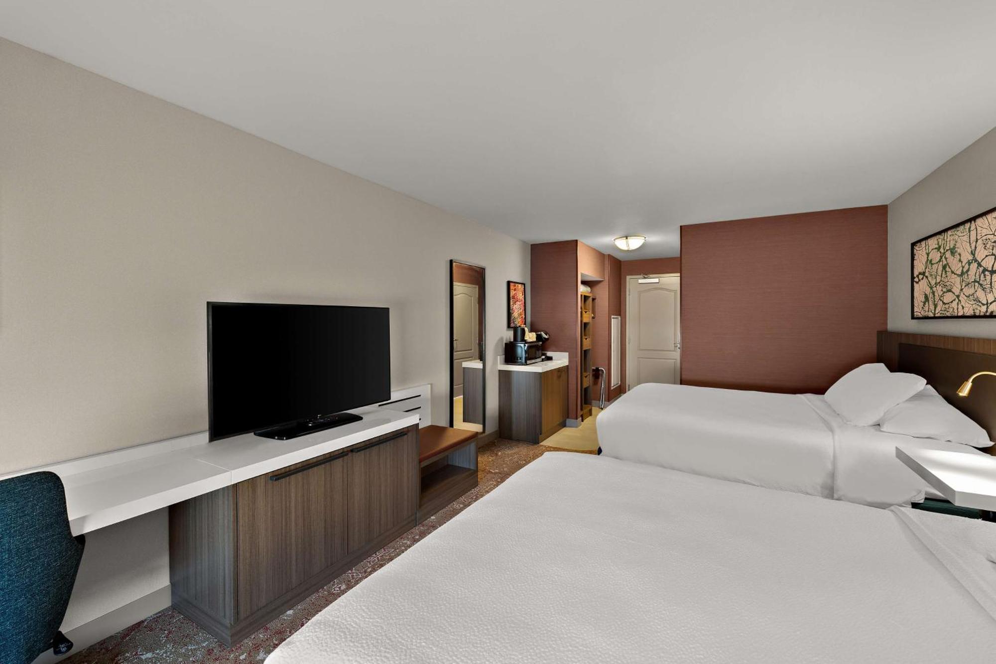 Hilton Garden Inn Omaha East/Council Bluffs Bagian luar foto