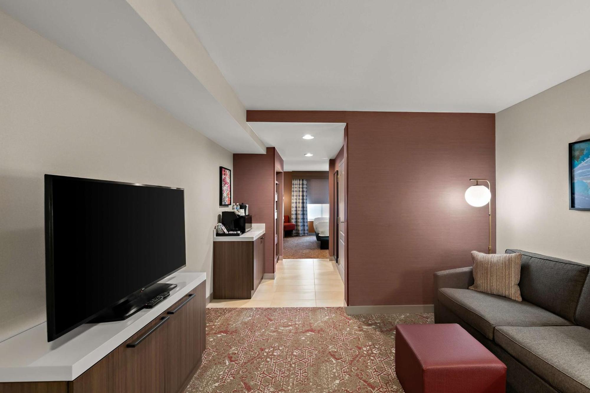 Hilton Garden Inn Omaha East/Council Bluffs Bagian luar foto